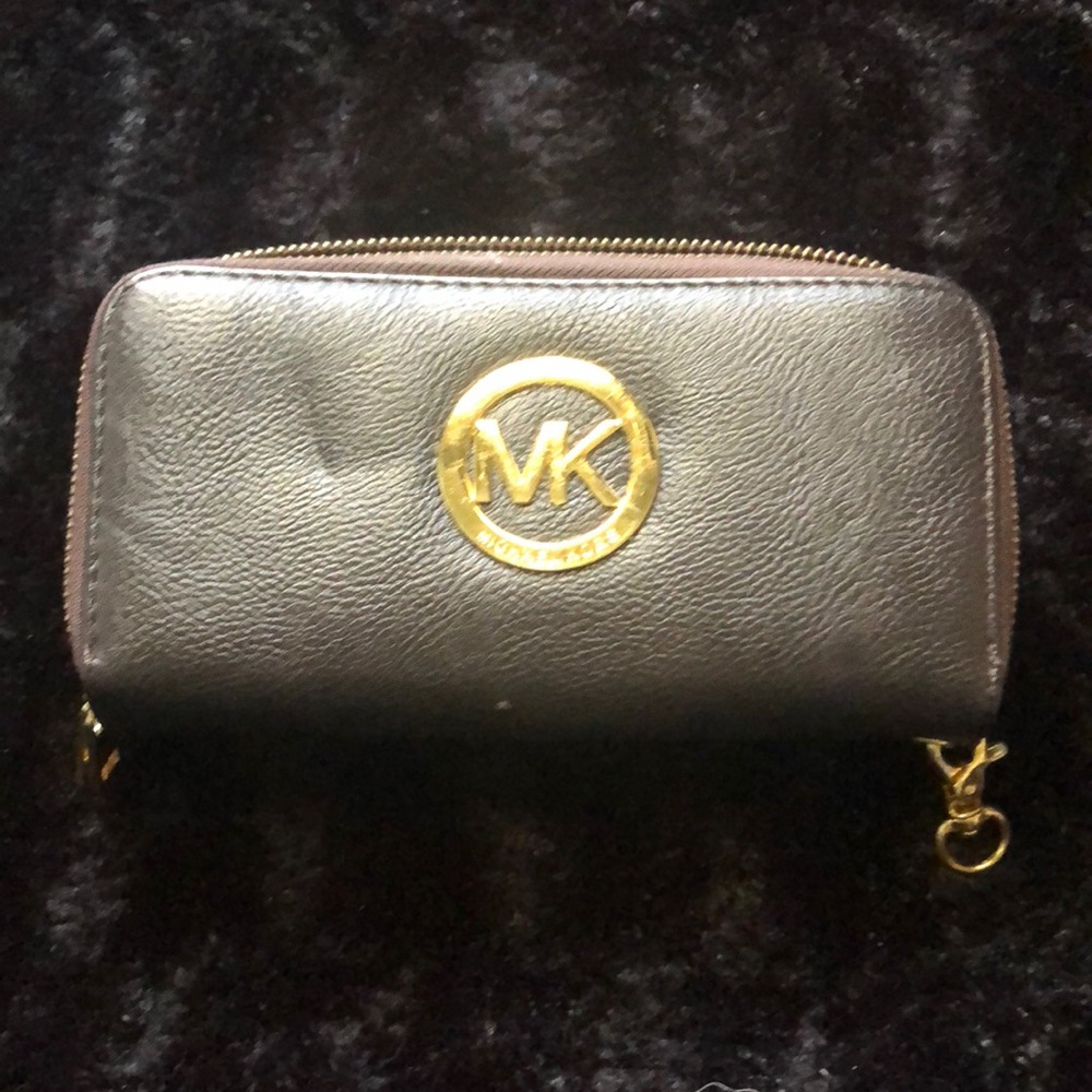 Michael Kors wallet